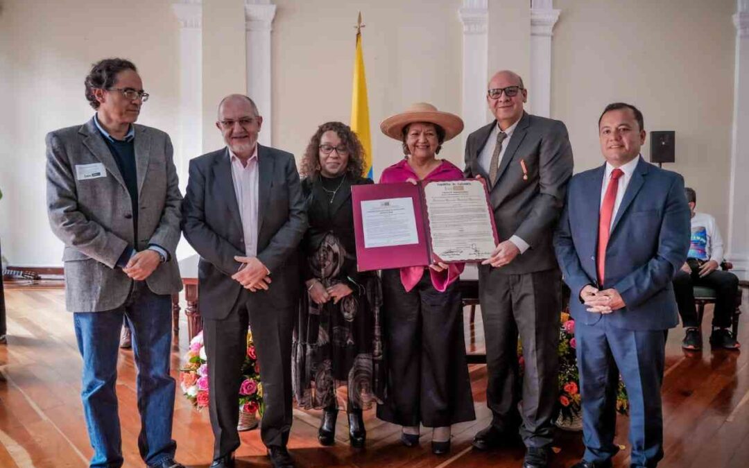 Congreso de la República rinde homenaje a escuela de Pitalito, Huila, reconocida como la mejor del mundo en educación ambiental.
